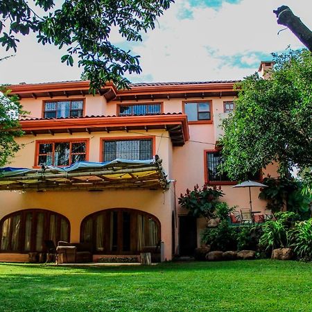 Luna Inn B&B Ciudad Cariari Bagian luar foto