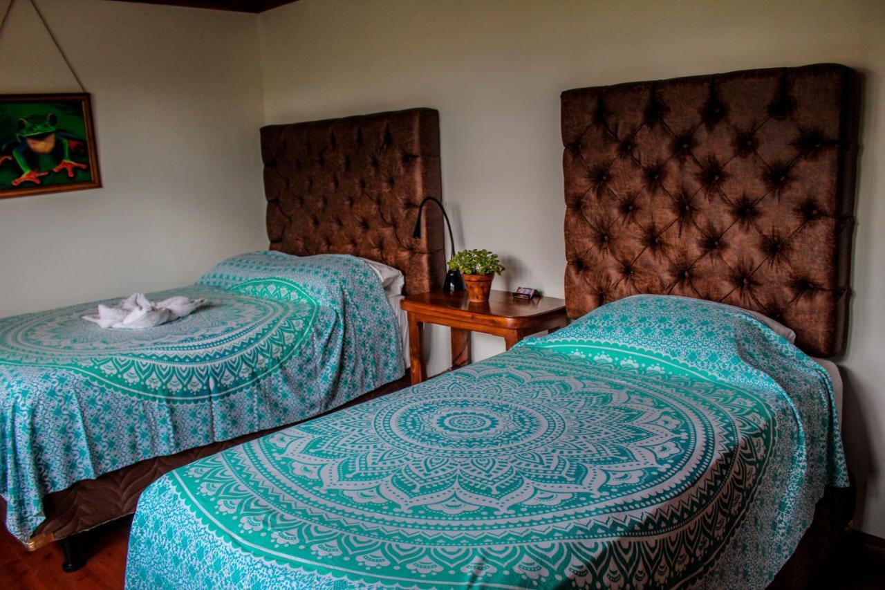 Luna Inn B&B Ciudad Cariari Bagian luar foto