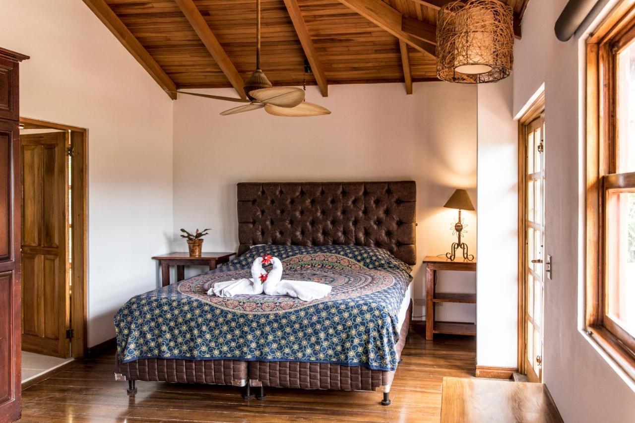 Luna Inn B&B Ciudad Cariari Bagian luar foto