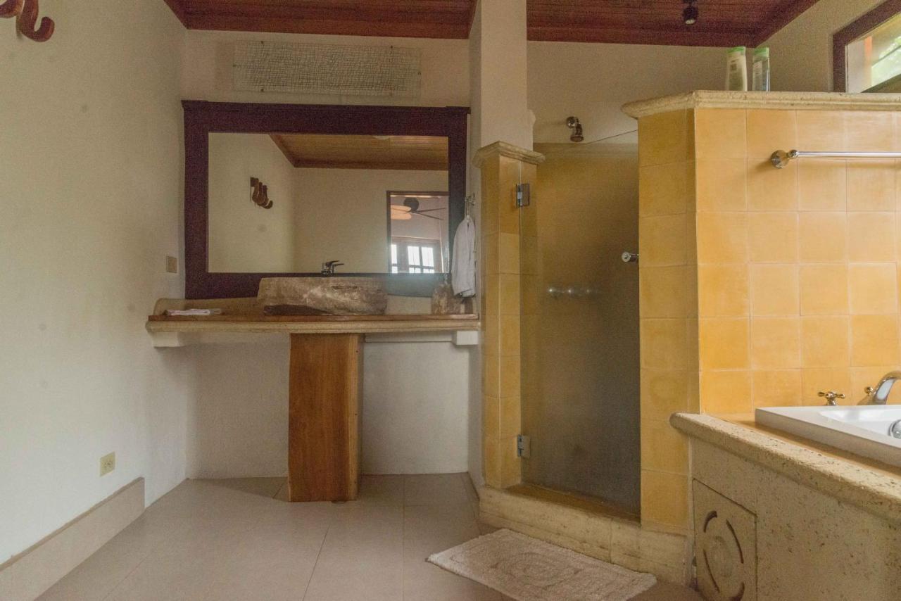 Luna Inn B&B Ciudad Cariari Bagian luar foto