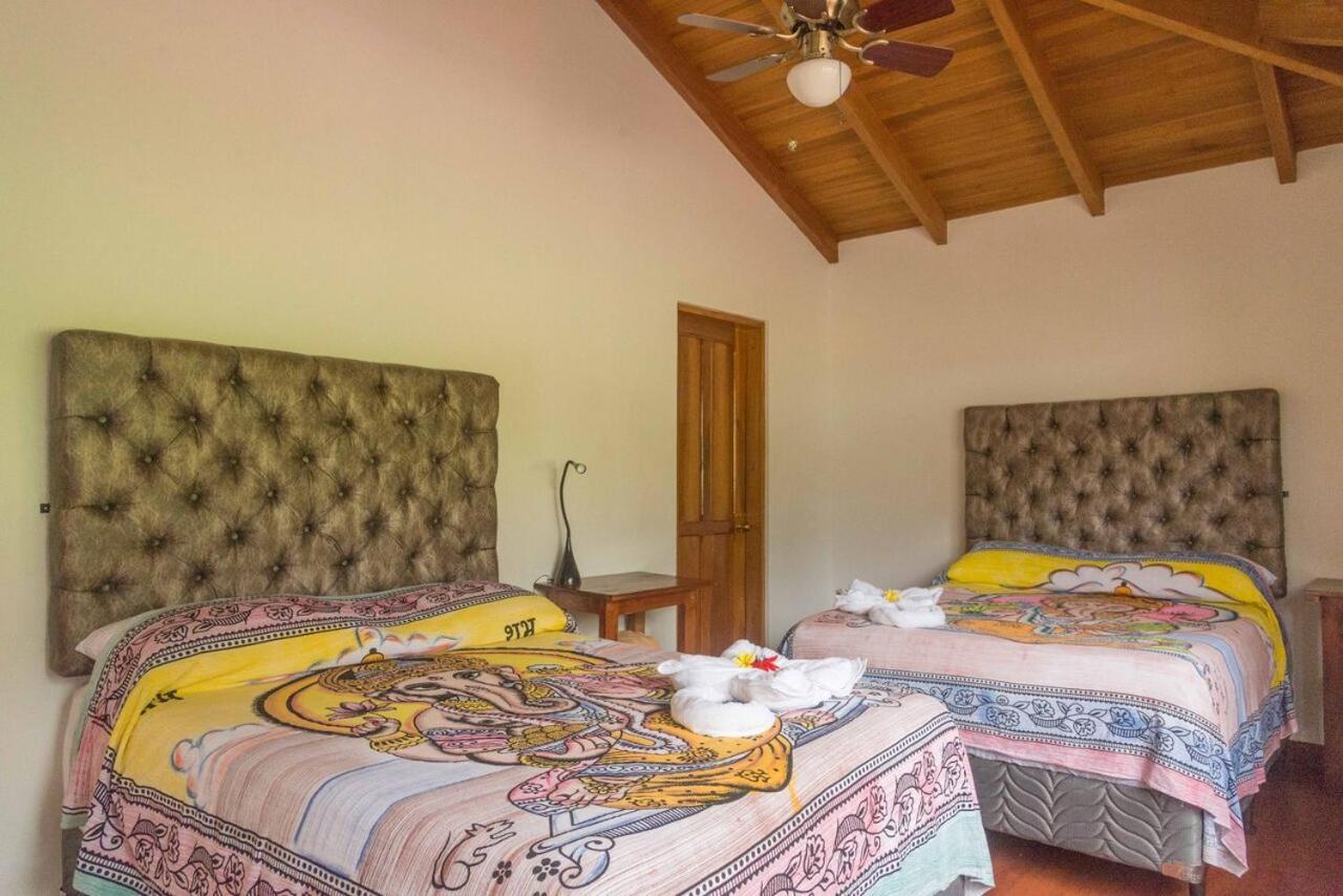 Luna Inn B&B Ciudad Cariari Bagian luar foto