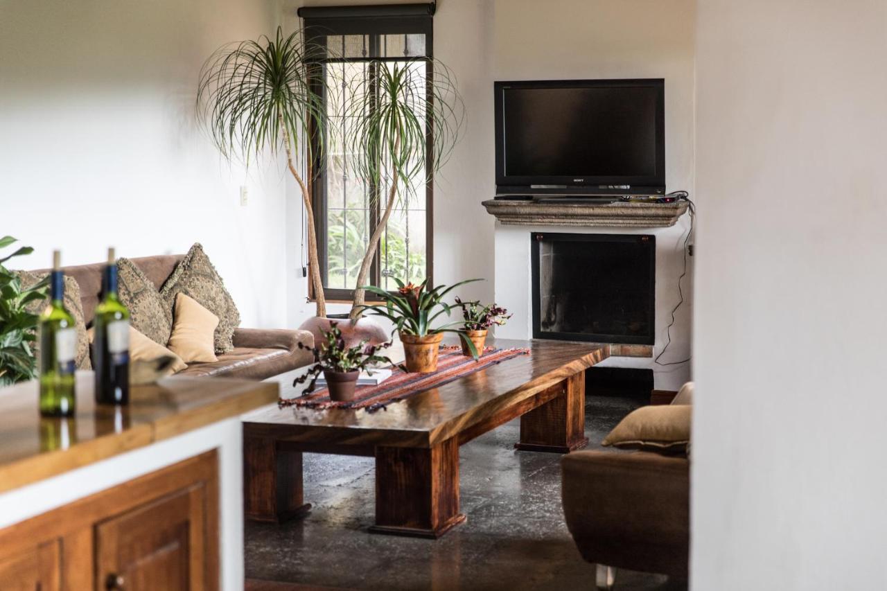 Luna Inn B&B Ciudad Cariari Bagian luar foto