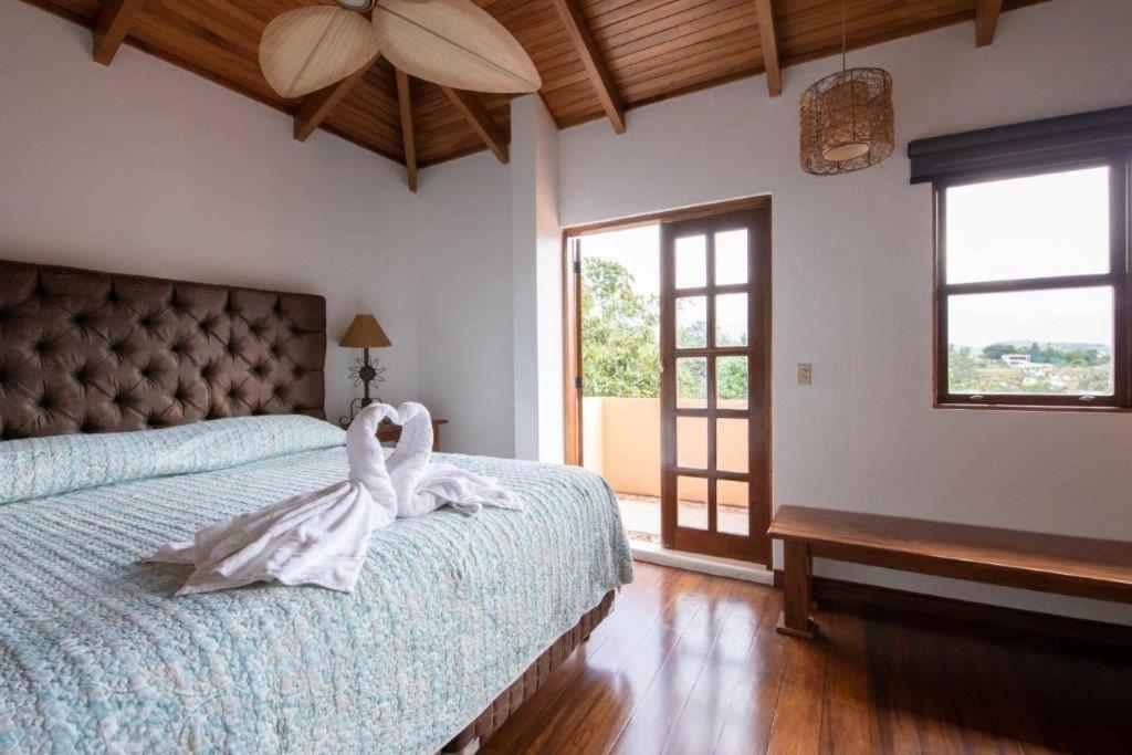 Luna Inn B&B Ciudad Cariari Bagian luar foto
