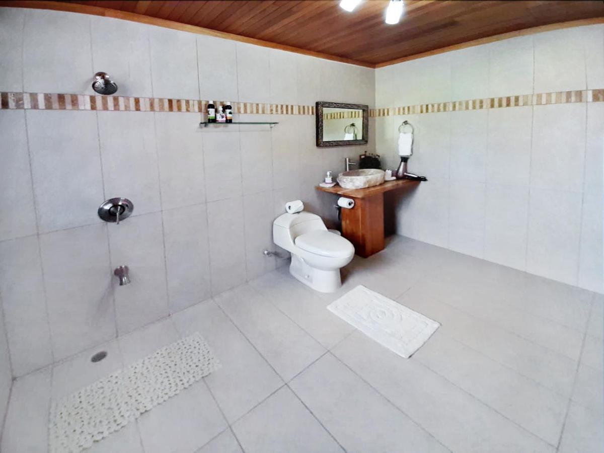 Luna Inn B&B Ciudad Cariari Bagian luar foto